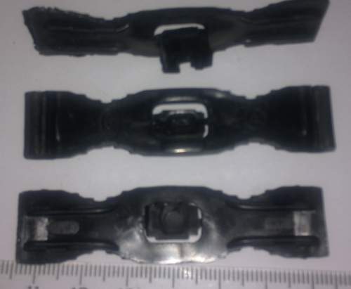 kabelová úchytka plastová typ 6723  .. balení 50ks za 30Kč