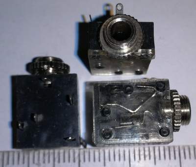 zdířka 3,5mm  .. balení 50ks za 50Kč