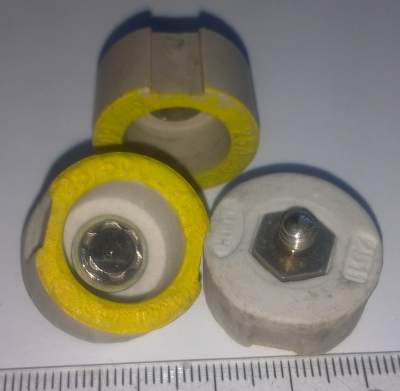 pojistková dotek 25A, starší, žlutý  .. balení 25ks za 70Kč