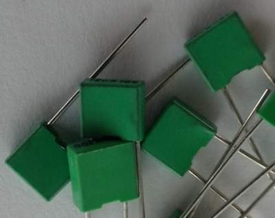 není skladem - C 6n8 100V 10% RM5 .. balení 1000 ks za 180Kč