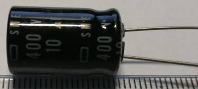 není skladem - C 4u7 100V 85°C .. balení 100 ks za 40Kč