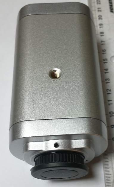 starší kamera barevná KPC131C 1/3CCD 500TVL, 12V (bez objektivu)