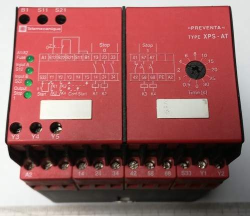 není skladem - XPSAT5110 - Preventa XPS AT Safety Relay, Dual Channel, 24 V, 3 Safety, 1 Auxiliary   .. cena na dotaz / price on request