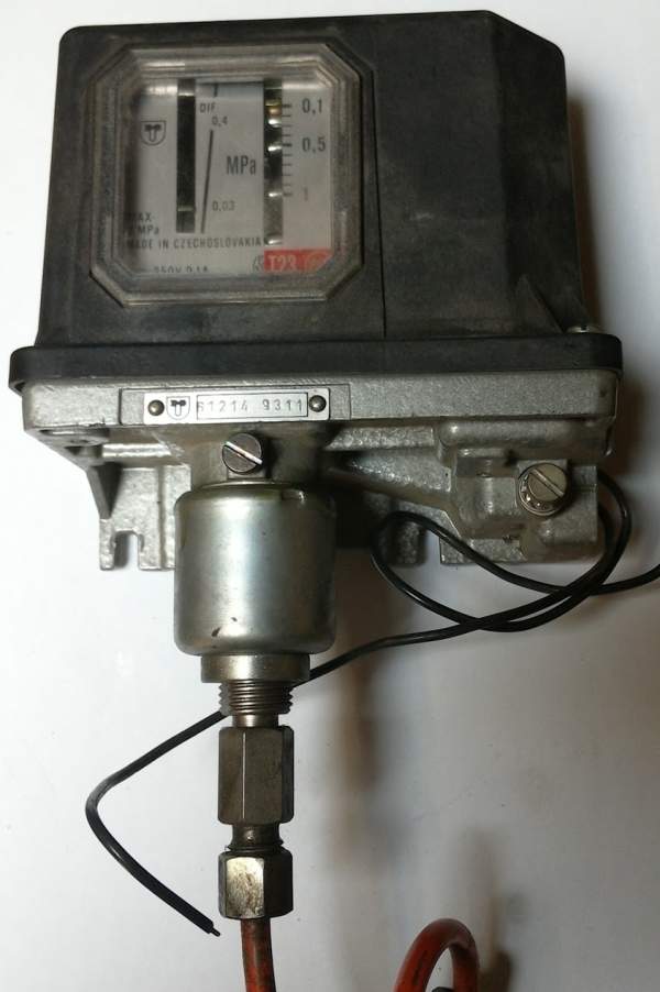 tlakový spínač T23, starší   .. cena na dotaz / price on request