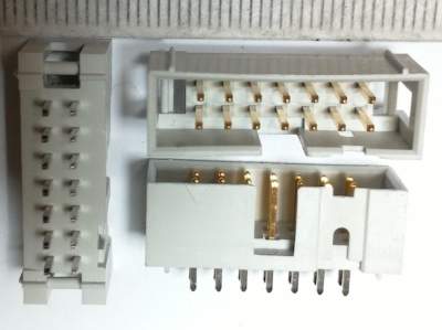 konektor 14pin  .. balení 29ks za 100Kč