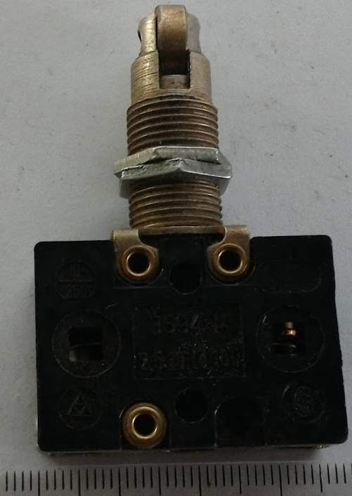 mikrospínač 3594-82833   .. cena na dotaz / price on request