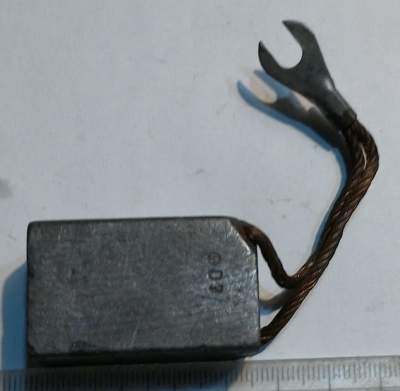 úhlik, bez značení 40x25x19