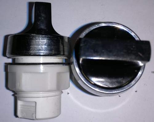 T6B/22 - ovládací hlavice provedení B, 3  polohy - černá