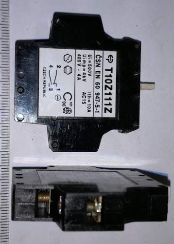 T10Z111Z - 1x spínací-1x rozp.kontakt 10A 500V černá barva   .. cena na dotaz / price on request