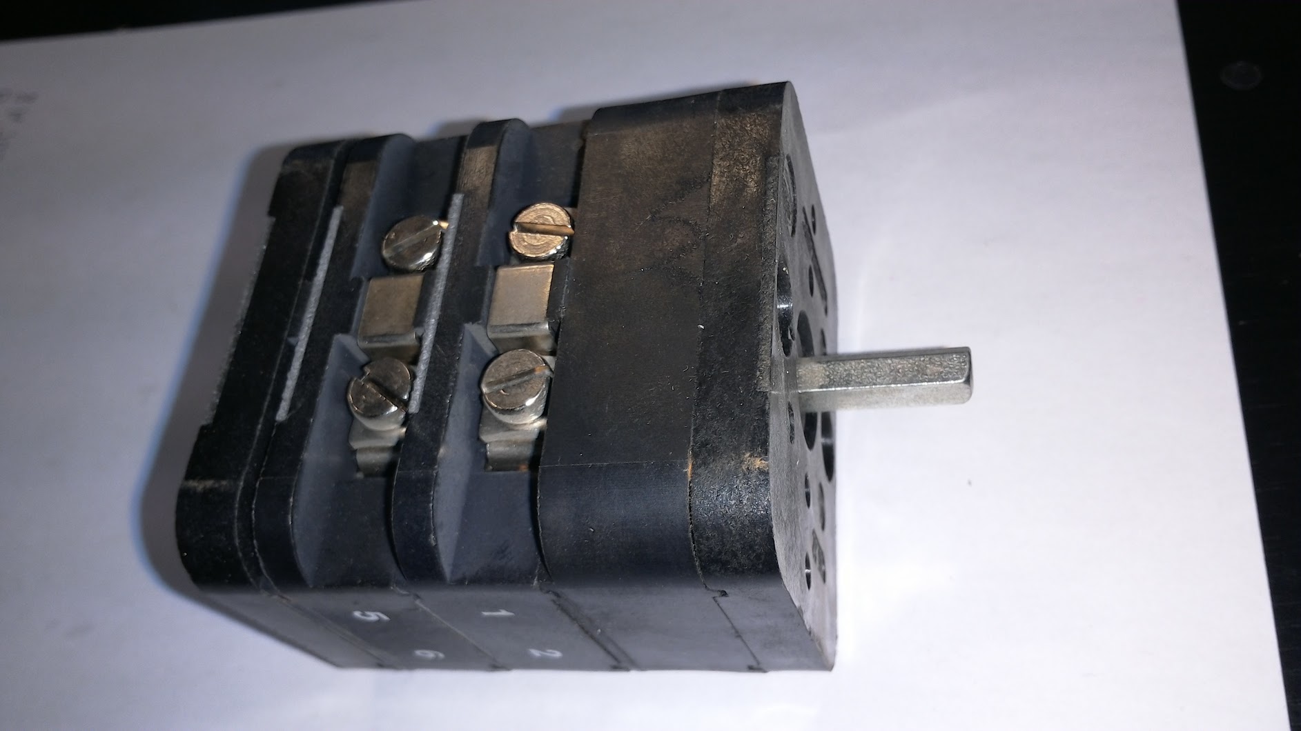 přepínač VS32-8351A4 -  OBZOR