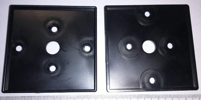 čelní deska - plastový díl z přepínačů OBZOR VS (1+4 díry) černá