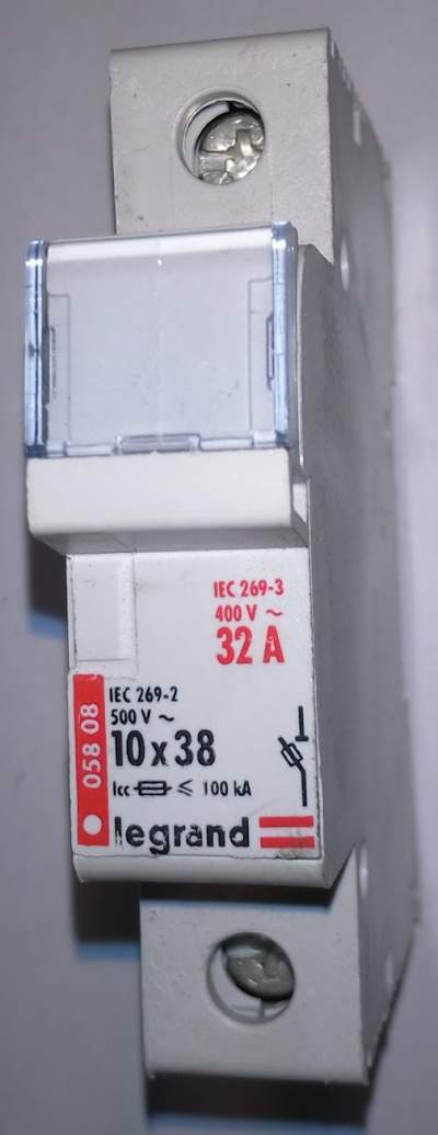 058 08 - FUSE CARRIER - FOR INDUSTRIAL CYLIND CARTRIDGE FUSE 10 X 38 MM - 500 V~ - 1P