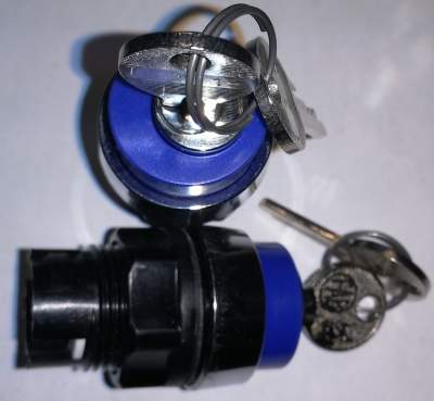 T10D MO modrý, v obou polohách lze vytáhnout klíček     .. cena na dotaz / price on request