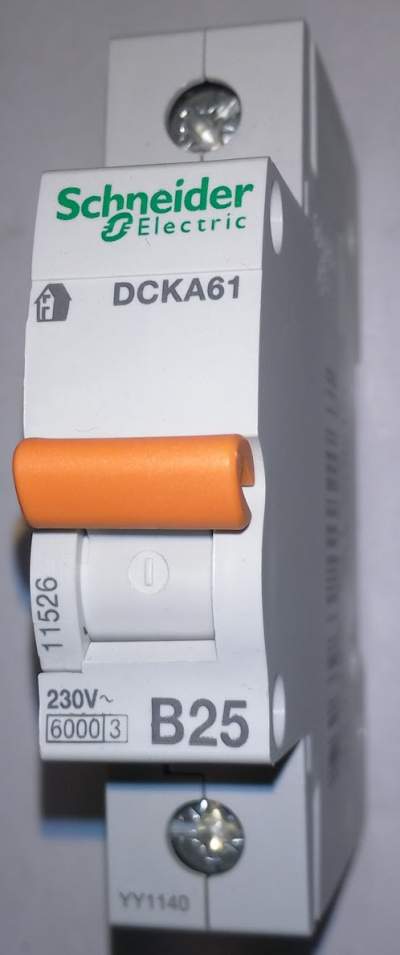 není skladem - jistič B25 - DCKA61 Schneider - 11526 1P B 25A