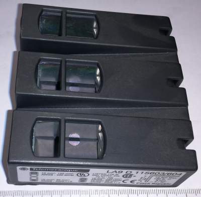 LA9-D115603/604 Terminal Kit 3-Pole  - Telemecanique 085950 - pár   .. cena na dotaz / price on request