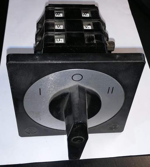 přepínač  typ S63N  -  660V 30kW - 3 polohy ..  cena na dotaz / price on request