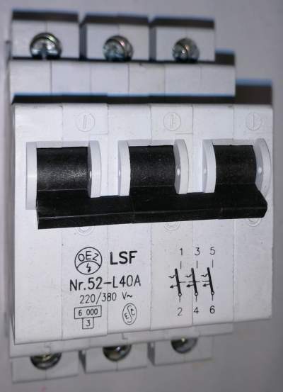 jistič OEZ LSF L 40A -  3pol.