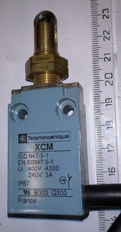 spínač XCM , 4 vodiče   .. cena na dotaz / price on request