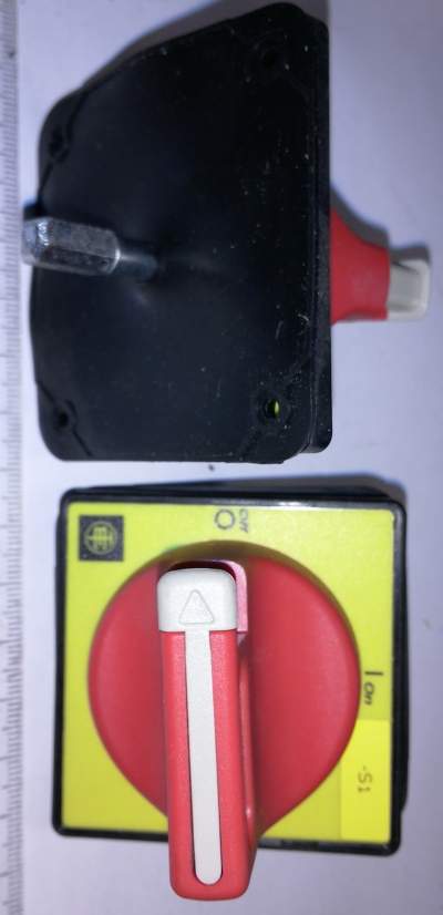 KAF1PZ Otoč.rukojeť čel.KAF  uzam.60x60mm pro VN12-20/V02-V2