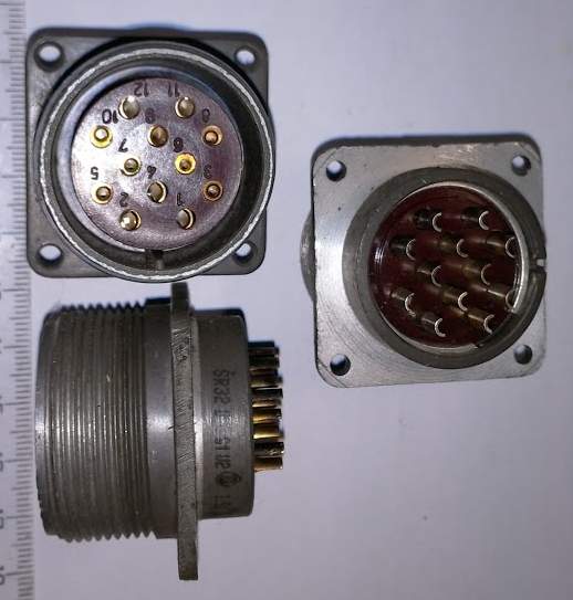 konektor ŠR32B12G1U2  .. cena na dotaz / price on request