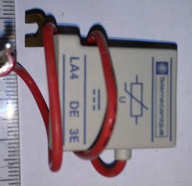 LA4DE3E odruš. člen - TeSys D - varistor - 24...48 V DC .. cena na dotaz / price on request