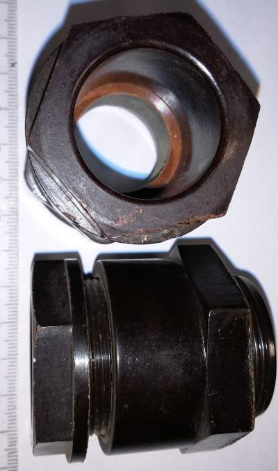 není skladem - bakelitová průchodka, vnitřní průměr 30mm