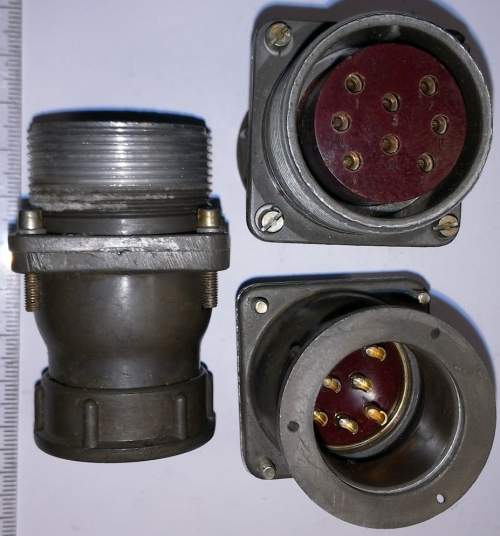 ŠR32BPE8G2 - konektor  .. cena na dotaz / price on request