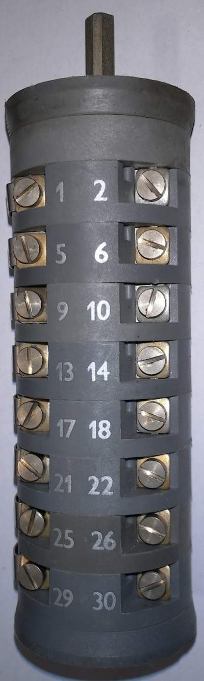 přepínač VS10-2208C8 OBZOR