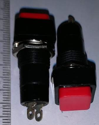 tlačítko červené .. balení 8ks za 80Kč