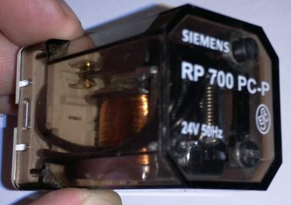 RP700PC-P 24V 50Hz .. cena na dotaz / price on request