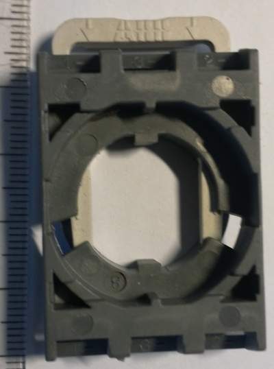 Montážní prvek , čelní upevnění