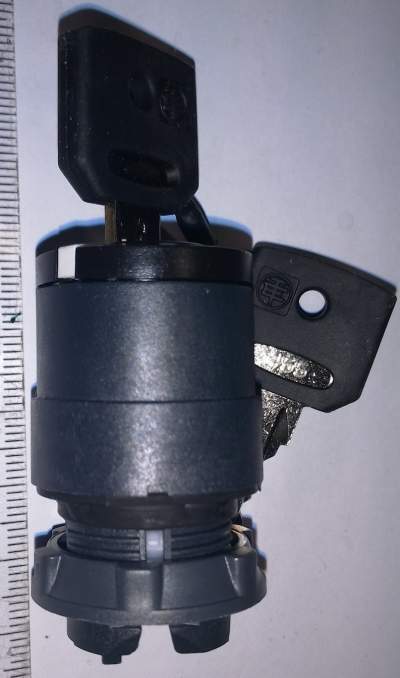 ZB5AG02 - Přepínač otočný s klíčem