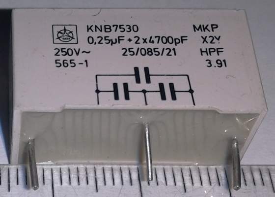 KNB7530 0,25uF+2x4700pF MKP X2Y -  pájený