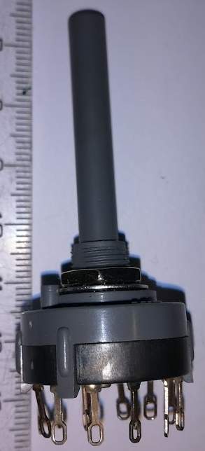 A20615RNZQ - Rotary Switch 6 Position DP6T 2.5A (AC), 350mA (DC) 125VAC Panel Mount