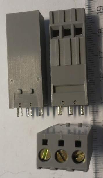 svorka 9pin entrelec   .. balení 9ks za 80Kč