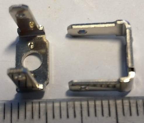 flachstecker VOGT 2x2 8x0,8mm VOGT .. balení 60ks za 100Kč