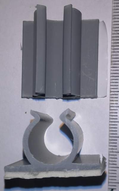 samolepící držák kabelů LPR5104 .. balení 24ks za 30Kč