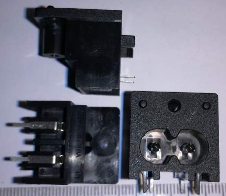 síťový konektor 2pin