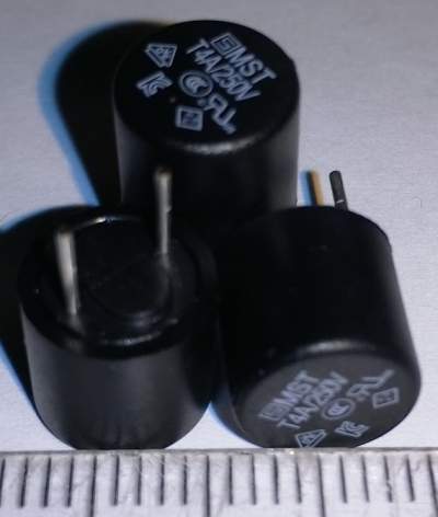 SCHURTER 0034.6614 - Fuses with Leads - Through Hole MST 250 800mA T 4.3  .. balení 30ks za 99Kč