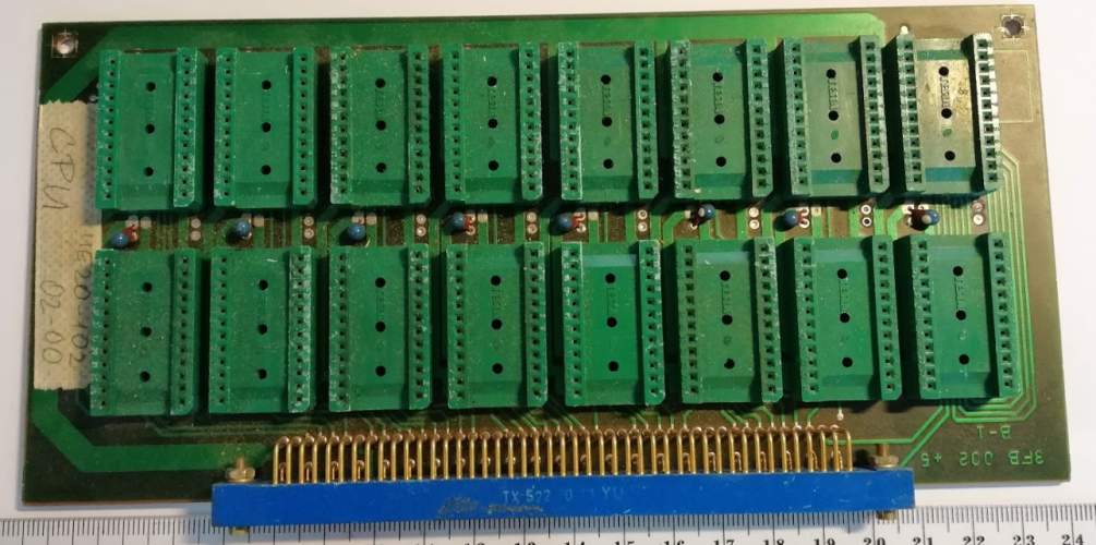 není skladem - deska na ND, s  TX5229011 (68 pin) a 16x TX7825241.