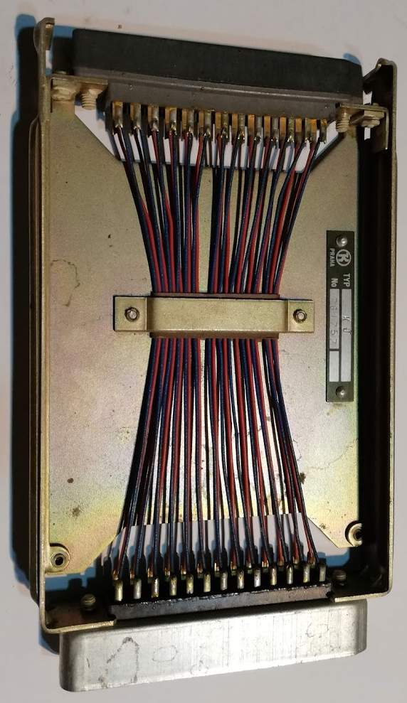 modul KJ, přepojka URS26 samec- URS26 samice   .. cena na dotaz / price on request