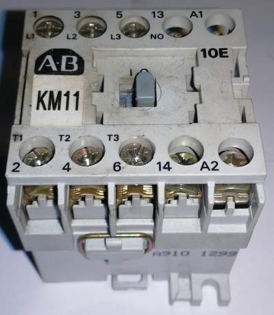 KM11 Allen Bradley, starší .. cena na dotaz / price on request