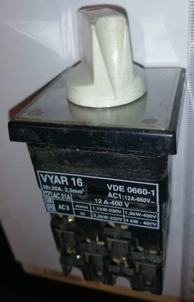 přepínač VYAR16 ENTRELEC starší .. cena na dotaz / price on request