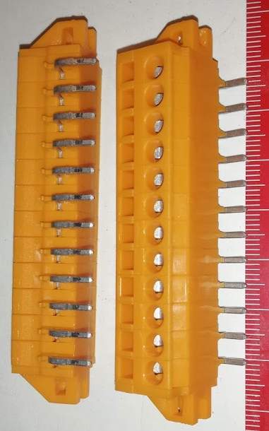 konektor 12p, svorkovnice