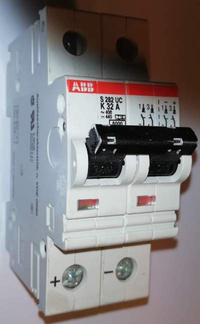 není skladem - jistič ABB S28UC K32A