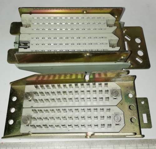 sada konektorů, po 2 ks samec i samice, 39pin, v krytu  .. cena na dotaz / price on request