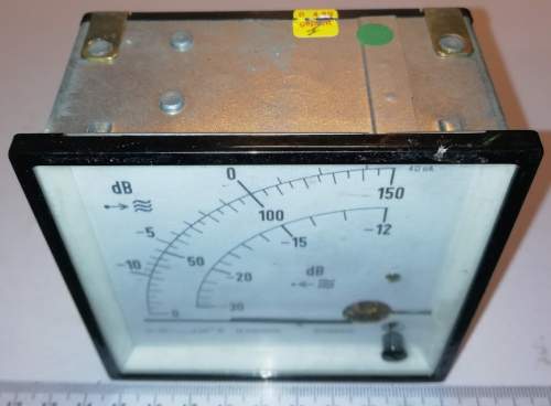 ručkový měřák GOSSEN 95x95x55, citlivost 40uA .. cena na dotaz / price on request