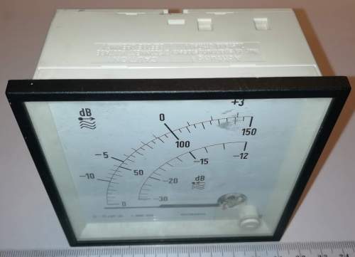 ručkový měřák GOSSEN 95x95x55, citlivost 40uA .. cena na dotaz / price on request