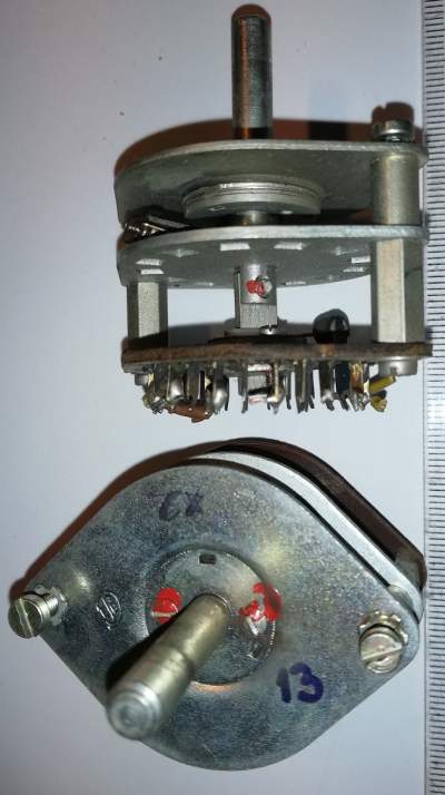 přepínač pertinax 1 patro, 26 poloh, pájený