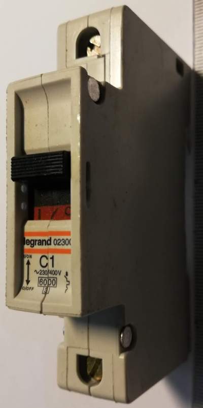 LEGRAND 02300 C1  .. cena na dotaz / price on request